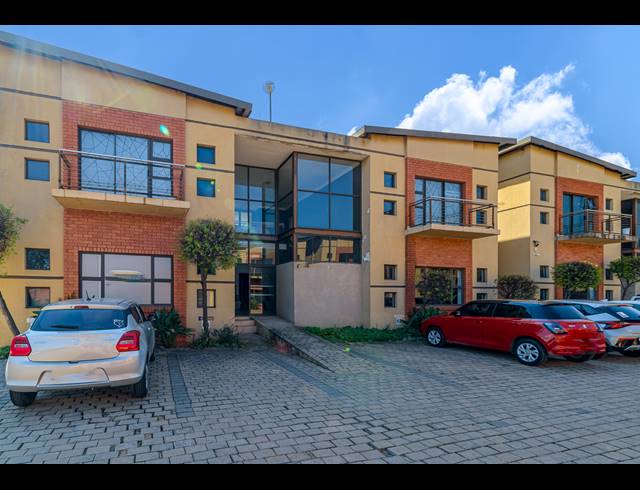 20M² OFFICE TO LET IN WELTEVREDEN PARK